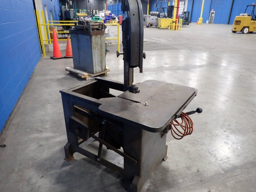 Roll In 30 1/2x18 1/2 Vertical Bandsaw