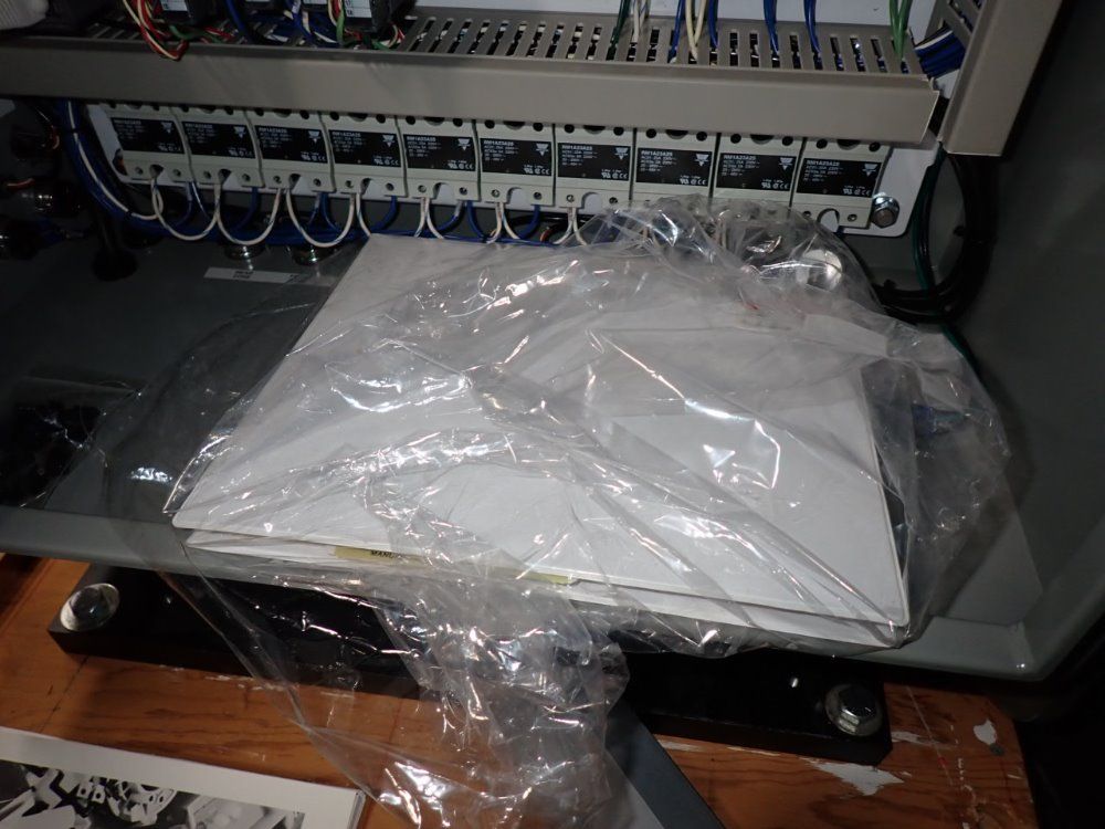 Mini-jector 55-1e Injection Molder - 55-1e