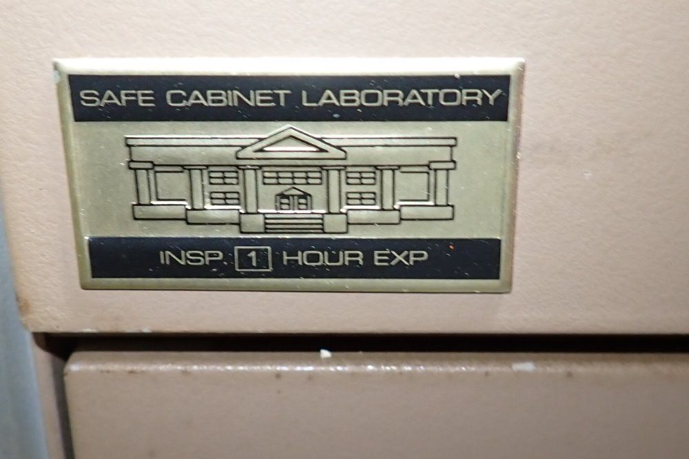 Safe Cabinet Laboratory 4 Drawers File Cabinet