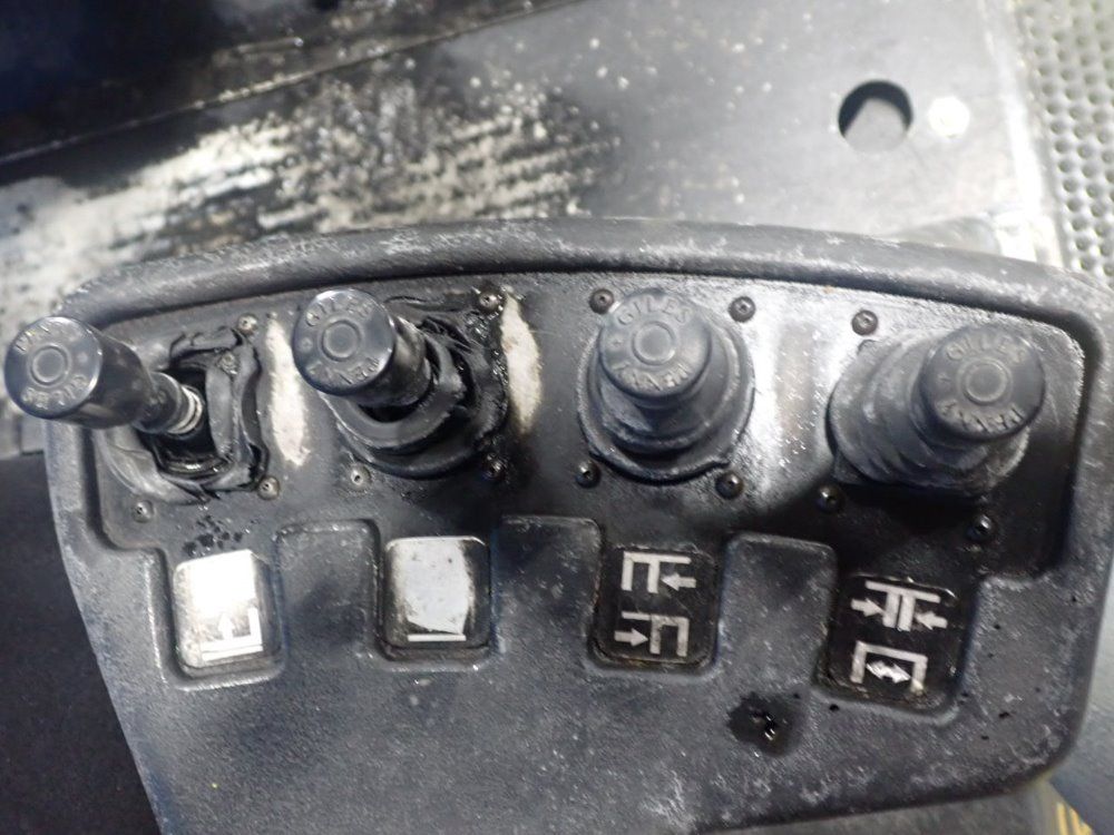 Hoist 25000 Lbs. Gas Forklift - F250