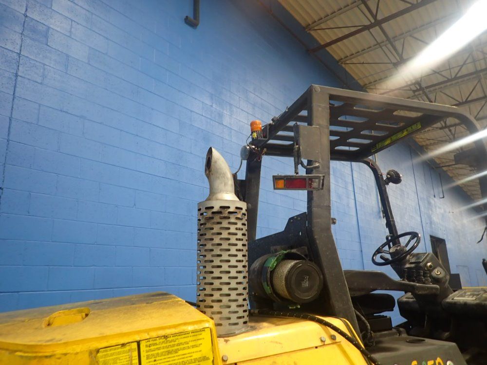 Hoist 25000 Lbs. Gas Forklift - F250