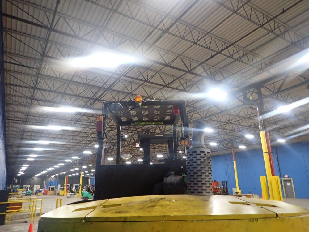 Hoist 25000 Lbs. Gas Forklift - F250