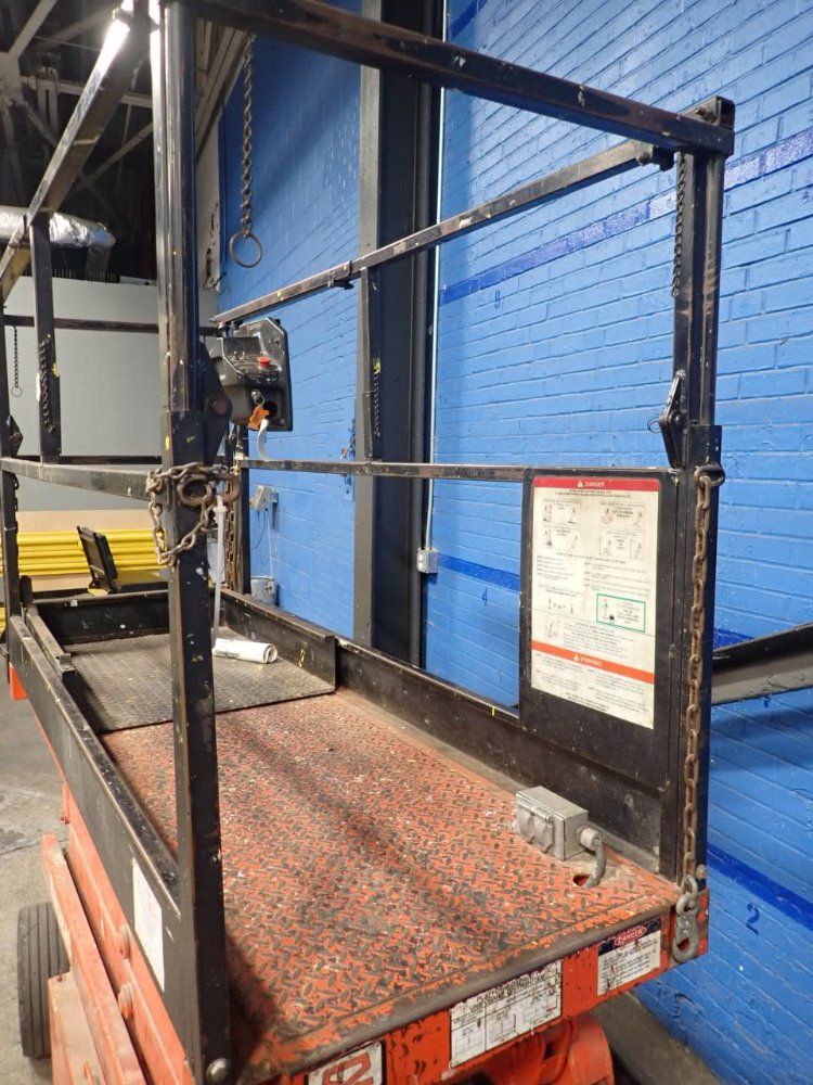 Economy 900 Lbs Barecat/bc-2133 Scissor Lift - Barecat/bc-2133