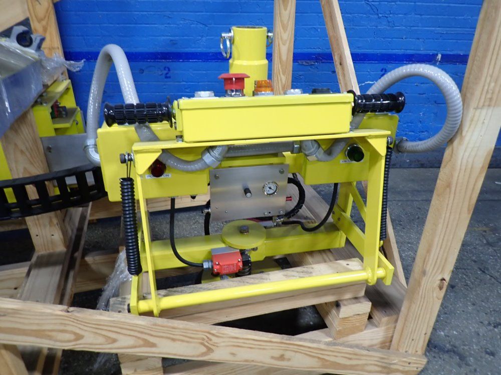 Strongarm Vacuum Lift/manipulator