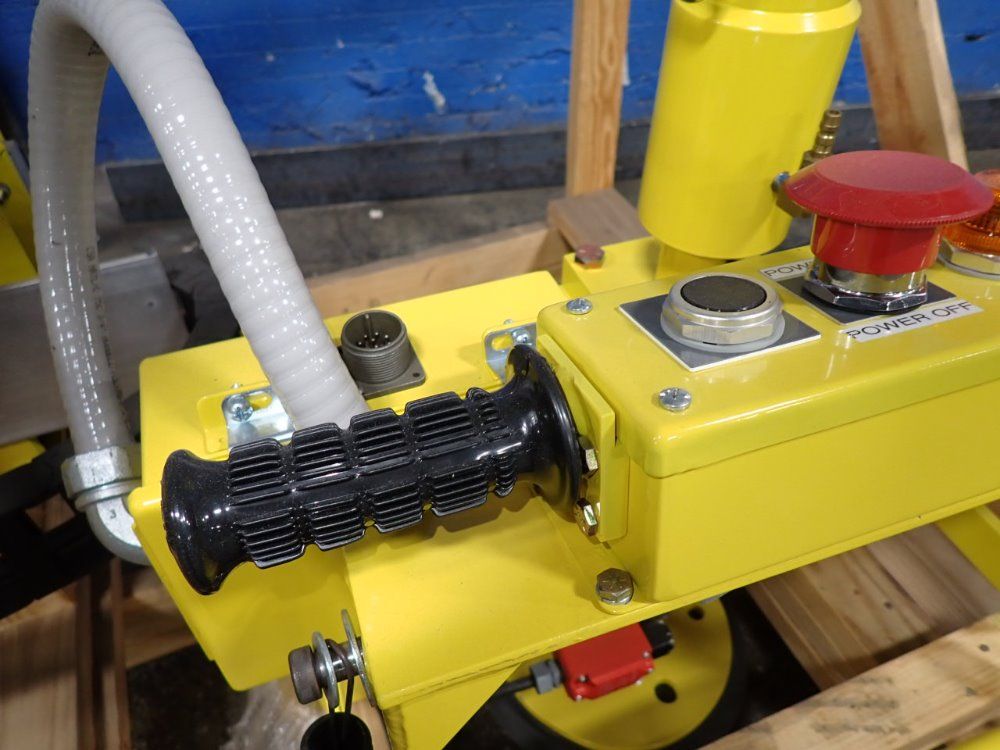 Strongarm Vacuum Lift/manipulator