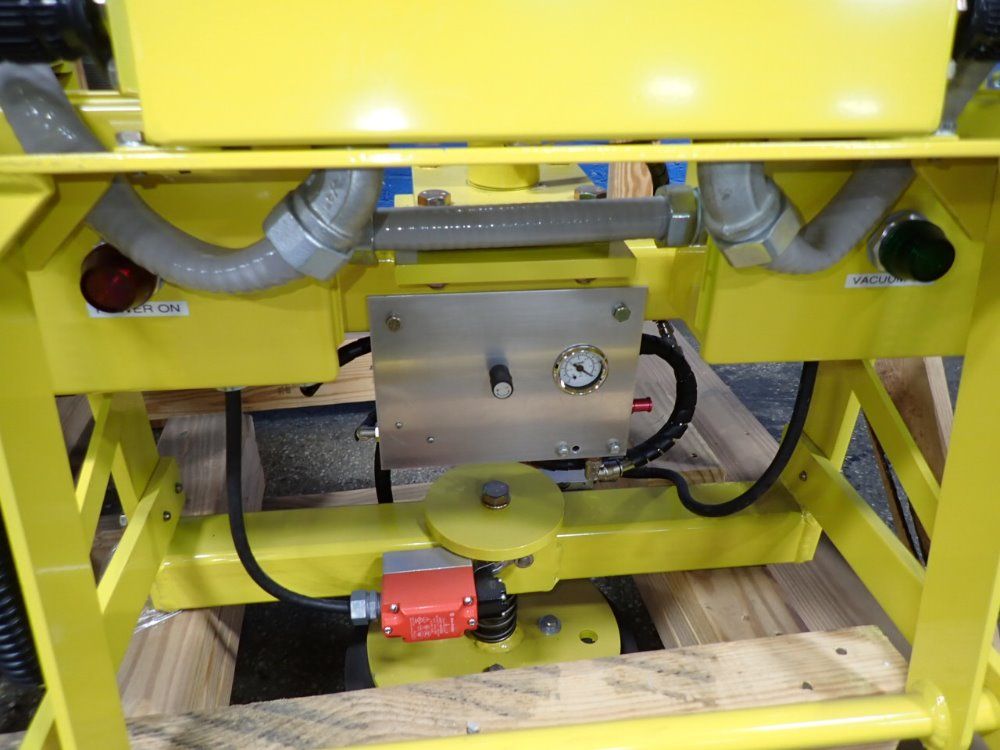 Strongarm Vacuum Lift/manipulator