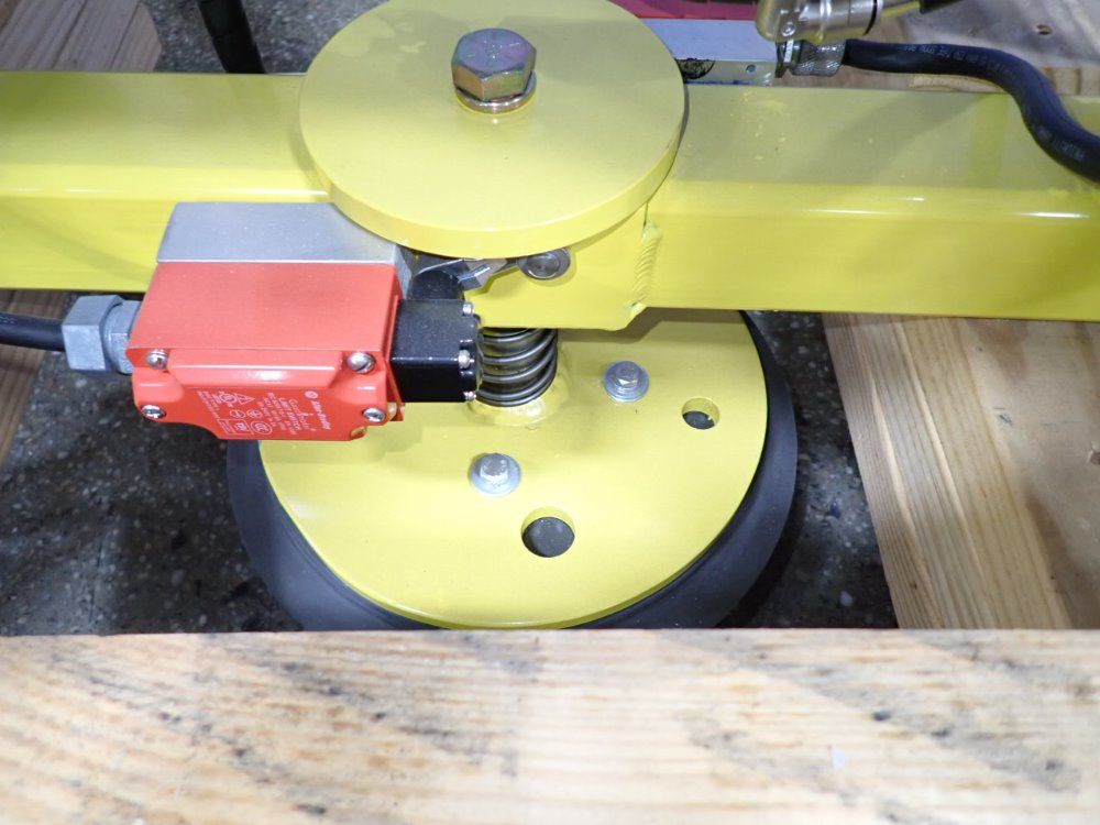 Strongarm Vacuum Lift/manipulator