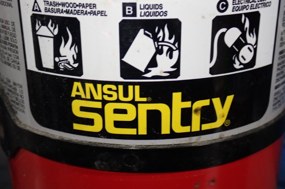 Ansul Sentry Fire Extinguisher - Aa105