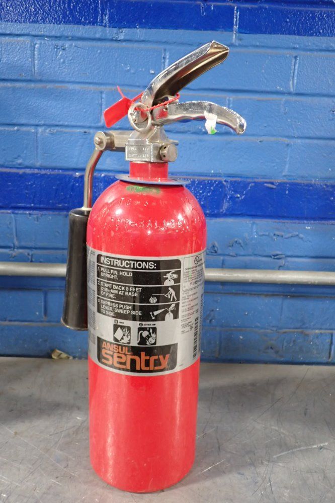 Ansul Sentry Fire Extinguisher - Cd05a