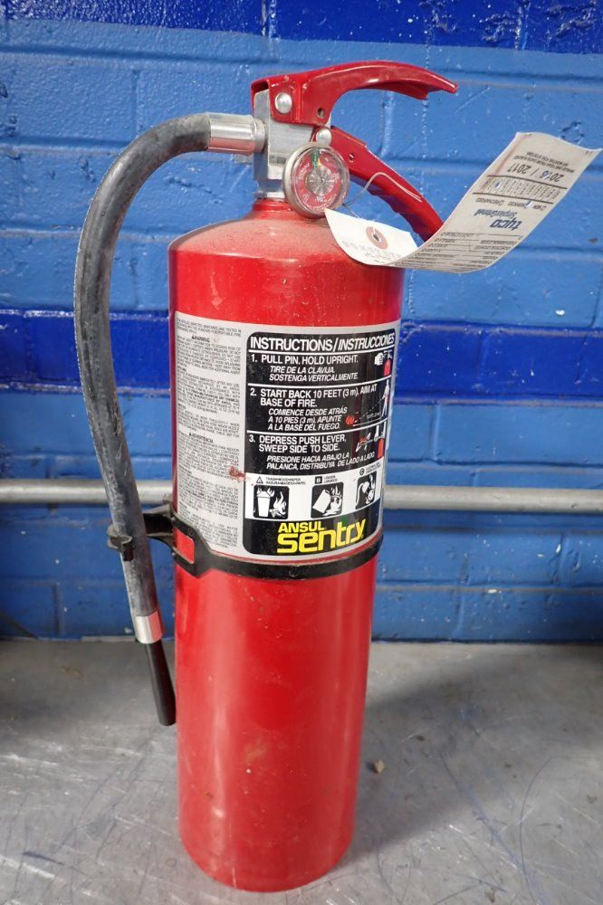 Ansul Sentry Fire Extinguisher - Aa105