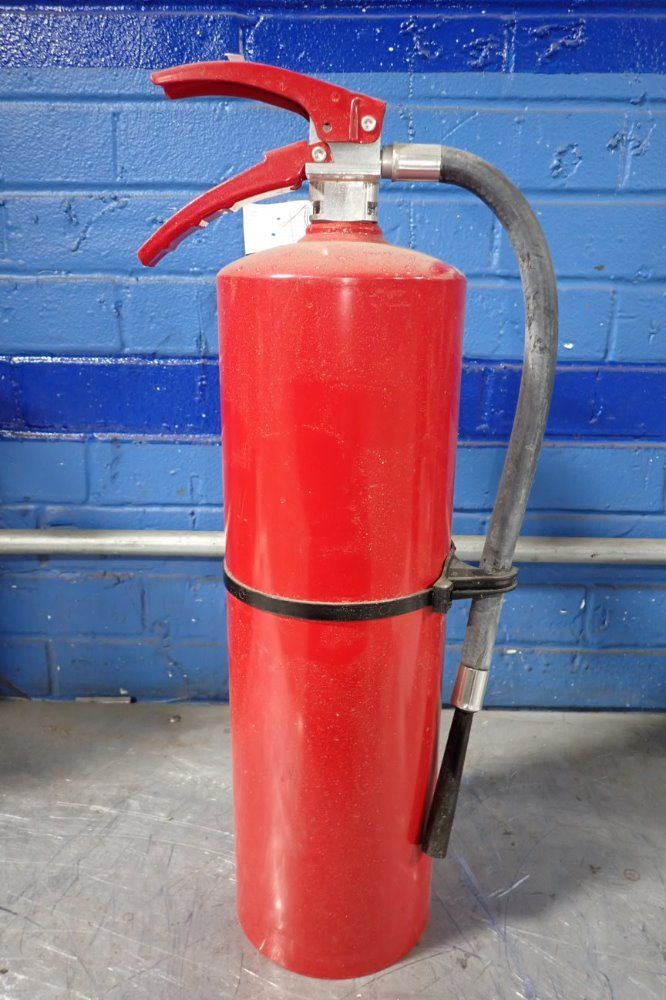 Ansul Sentry Fire Extinguisher - Aa105
