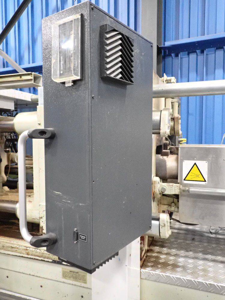 Negri Bossi Injection Molder - V110