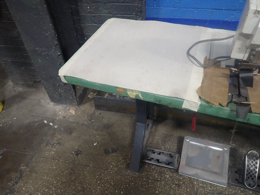 Singer Sewing Machine - 300 U201a