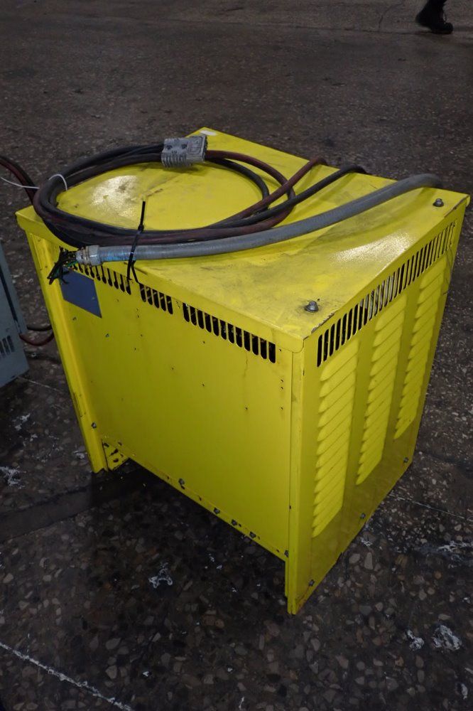 Battery Charging International 475 Ah/24 V Battery Charger - Emes12-475b3