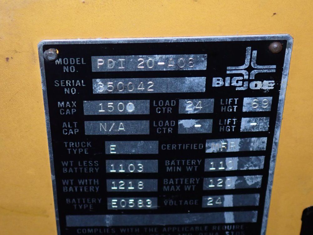 Big Joe 1500 Lbs. Electric Straddle Lift - Pdi20-a06