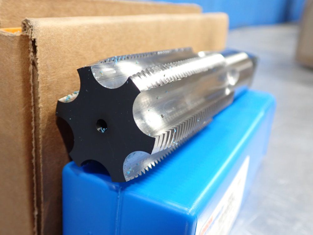 Union Butterfield 1 1/2 -12 Plug Hand Tap - 1010204