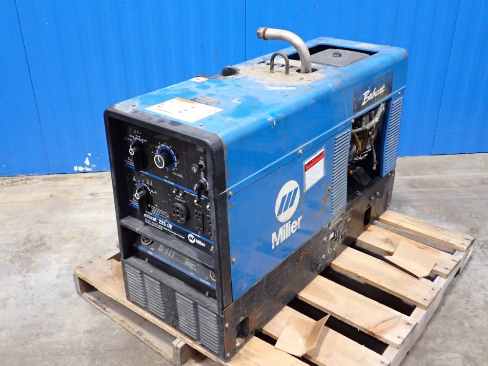 Miller 25v/225a Generator Welder - Bobcat 225