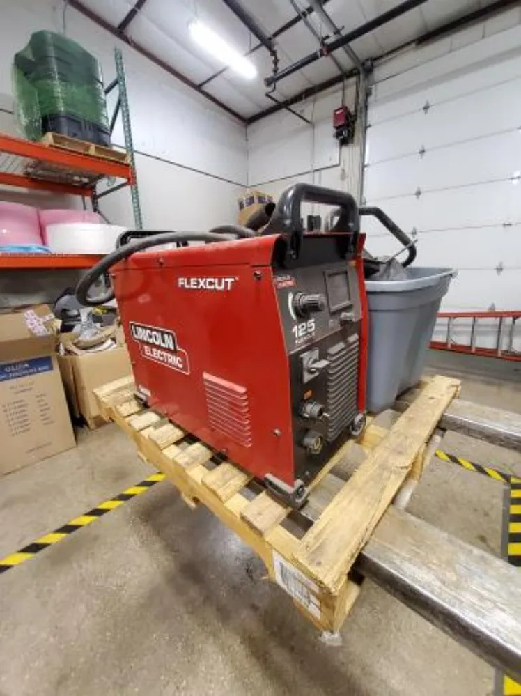 Lincoln Electric Cnc Plasma Table 4800 Torchmate W/125 Flexcut Plasma Cutter - 4800 Torchmate