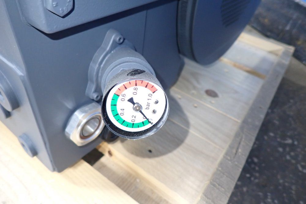 Busch 9.2 Kw R5 Ra 0305 D 503 Vacuum Pump - R5 Ra 0305 D 503