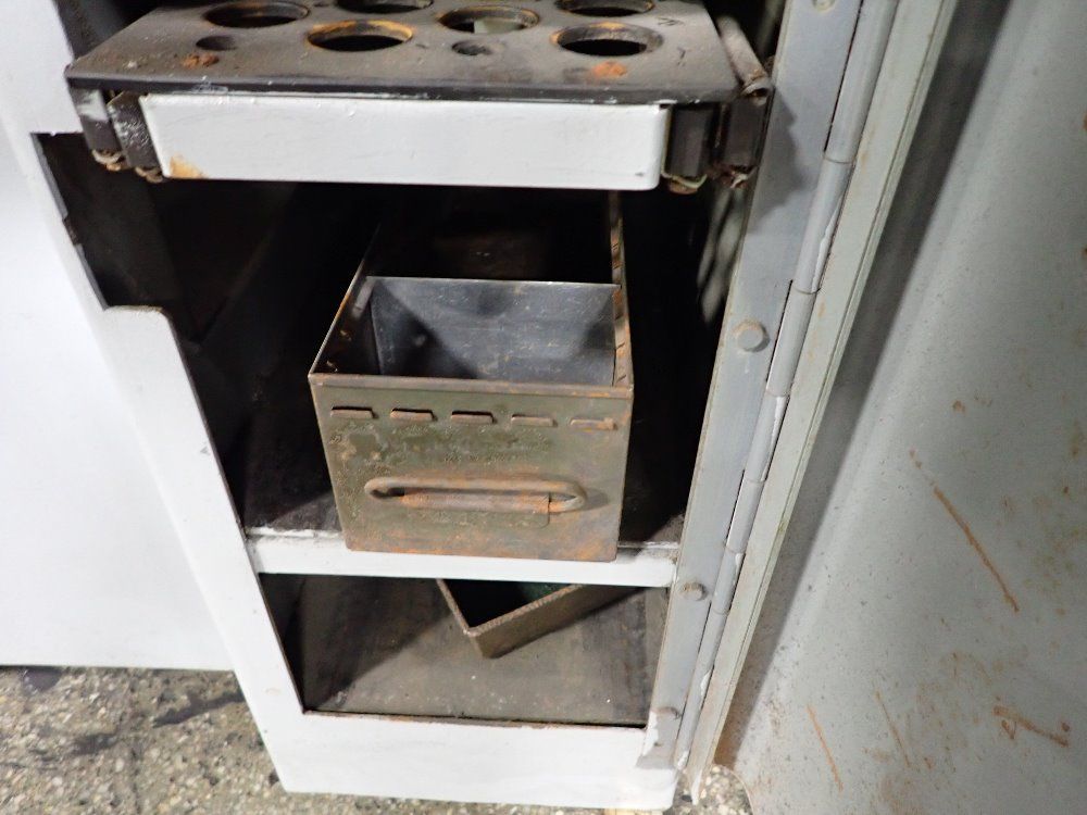 Hardinge Lathe - Hlv