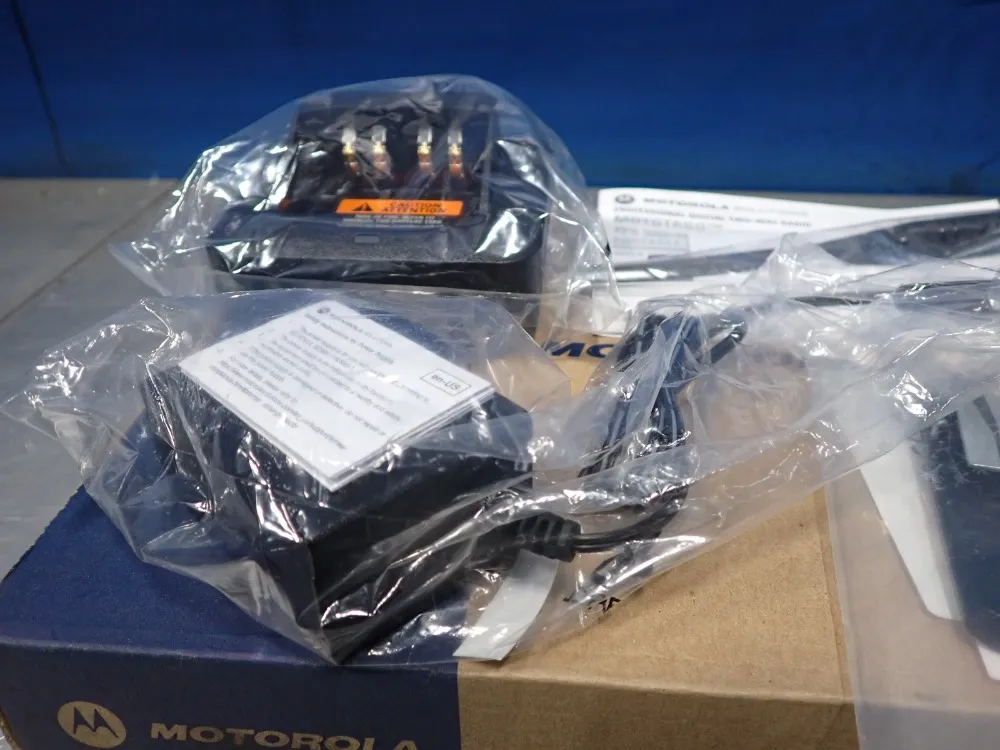 Motorola Professional Digital Two-way Radio - Xpr3000/xpr3000e