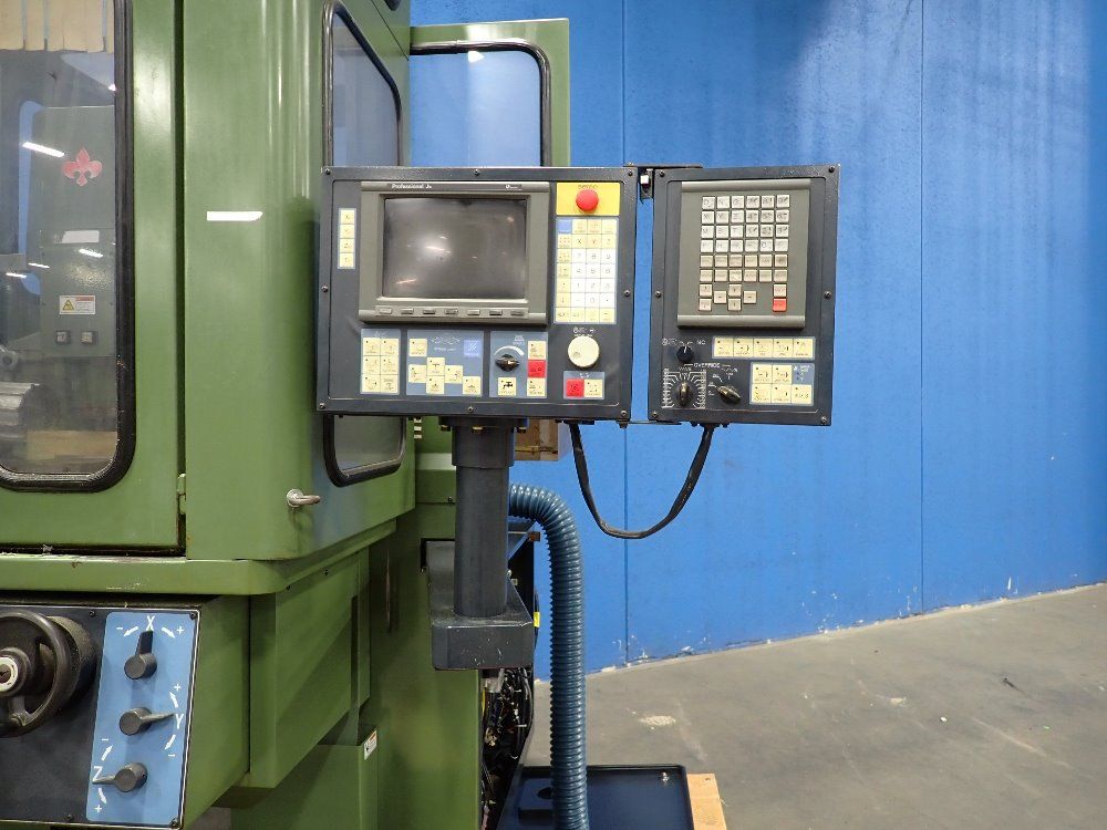 Makino Cnc Milling Machine 