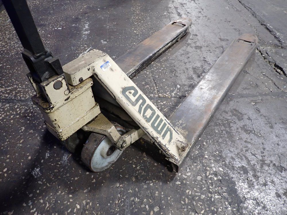 Crown Pallet Jack