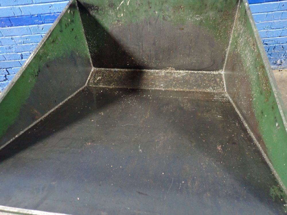 Jesco 33 Yd Cubic/4000 Lbs Self Dumping Hopper - 212305