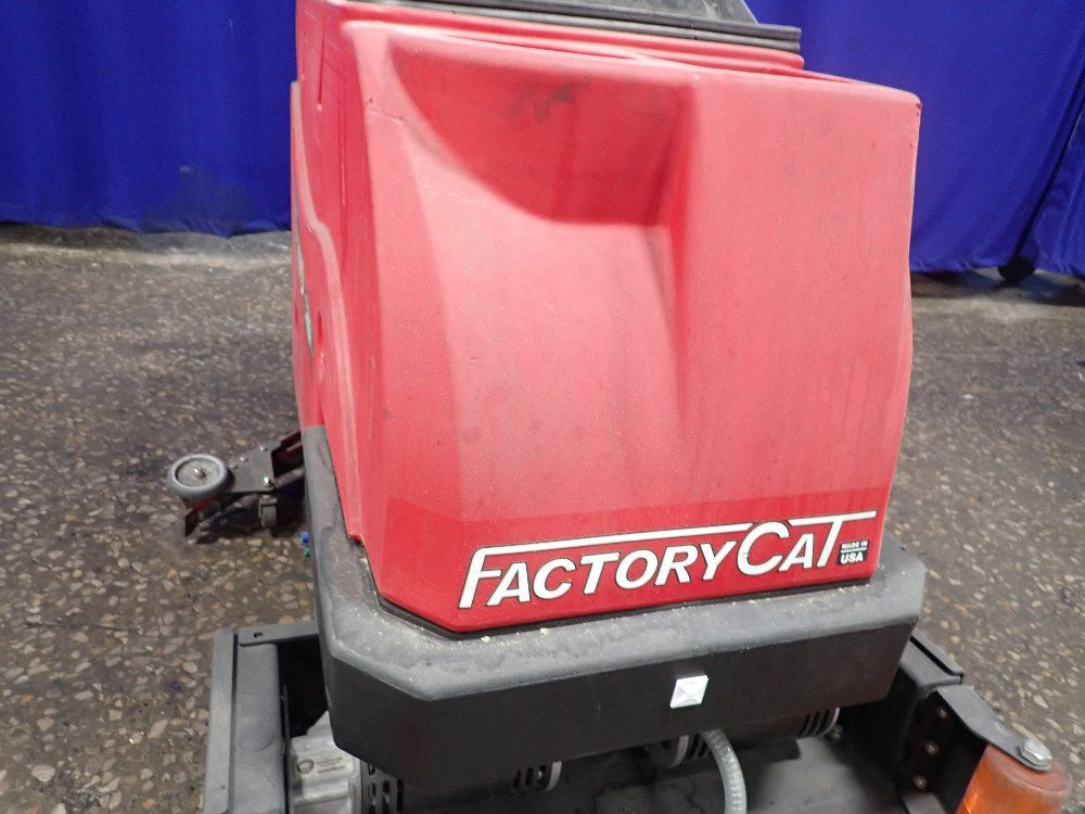 Factory Cat 40" Floor Scrubber - Mini-hd