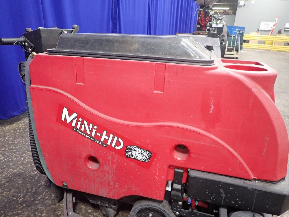 Factory Cat 40" Floor Scrubber - Mini-hd
