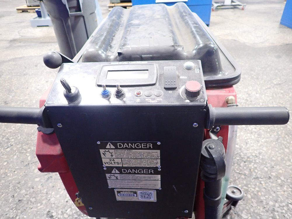 Factory Cat 40" Floor Scrubber - Mini-hd