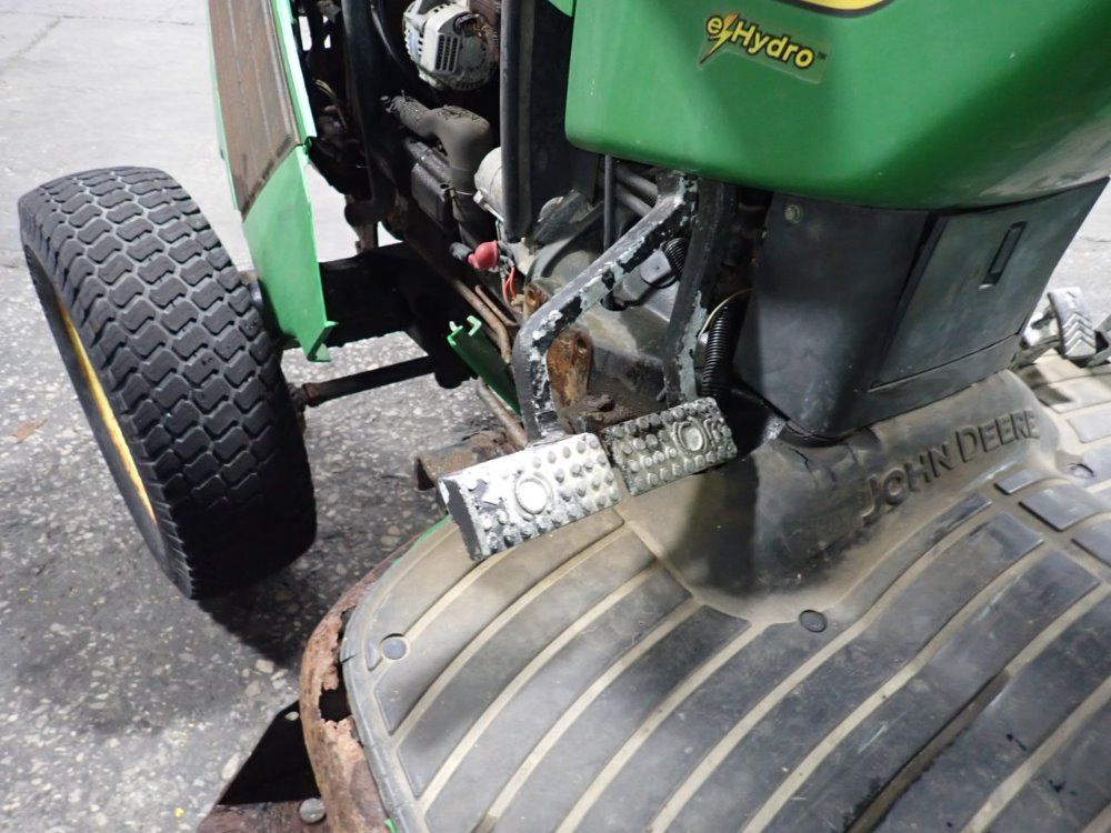 John Deere John Deere Ehydro Utility Tractor