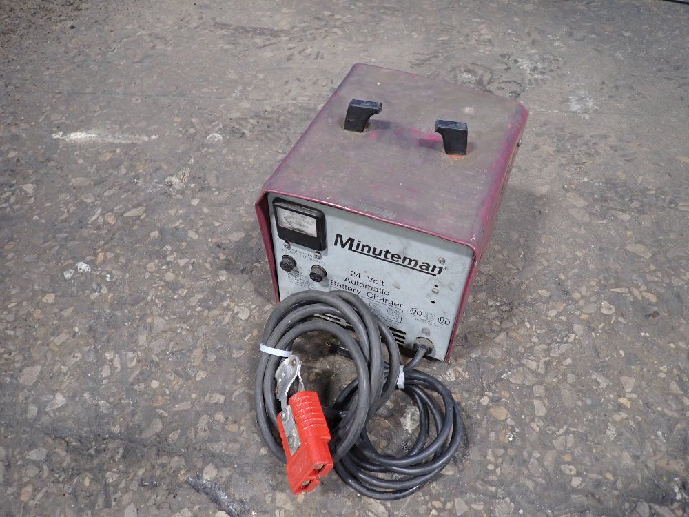 Minuteman 20 Amps/ 24 Volts Battery Charger - 957731