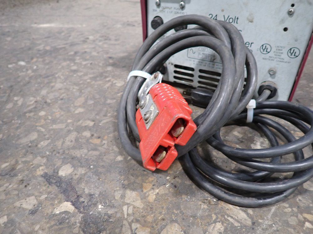 Minuteman 20 Amps/ 24 Volts Battery Charger - 957731