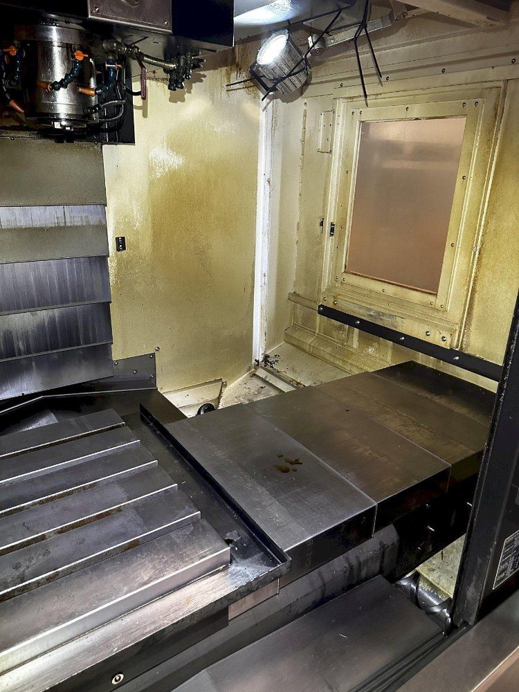 Ycm Cnc Machining Center Wchip Blaster And Mist Collector