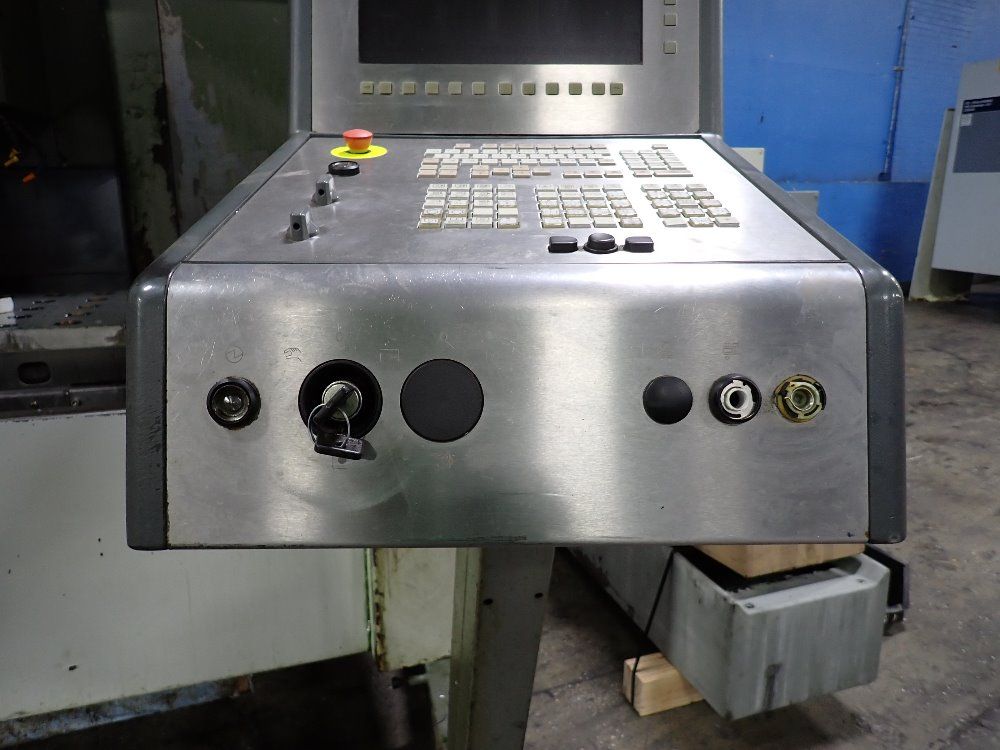 Deckel Maho 2004 Deckel Maho Dmc63v Cnc Vmc