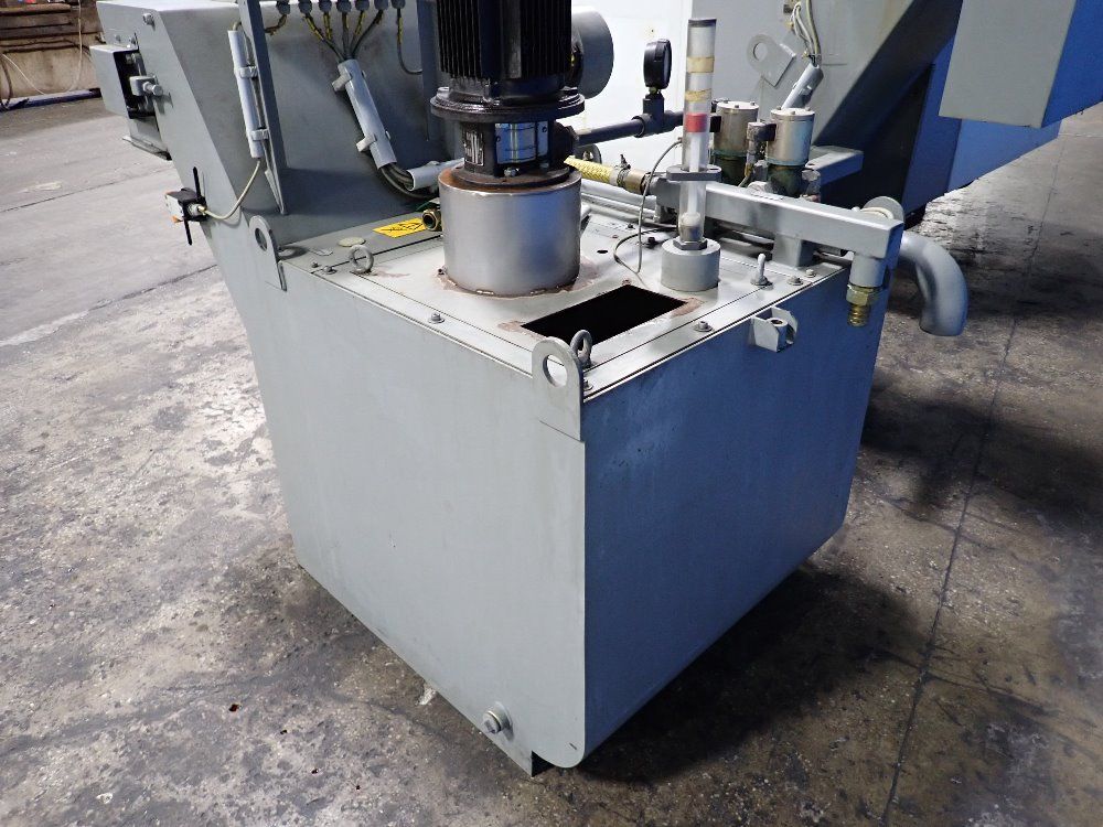 Deckel Maho 2004 Deckel Maho Dmc63v Cnc Vmc