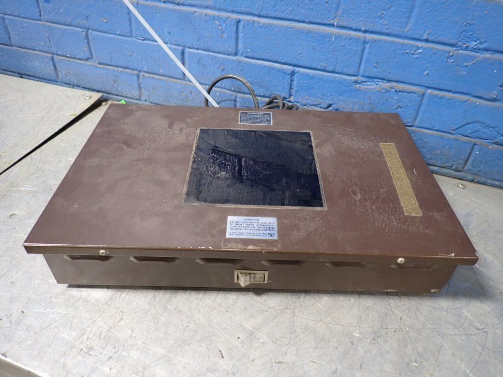 Ultraviolet Products Inc Transilluminator