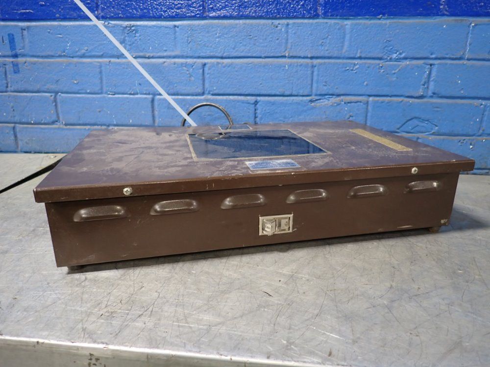 Ultraviolet Products Inc Transilluminator