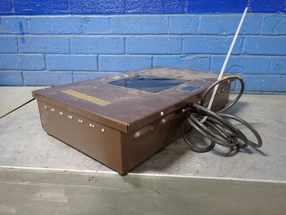 Ultraviolet Products Inc Transilluminator