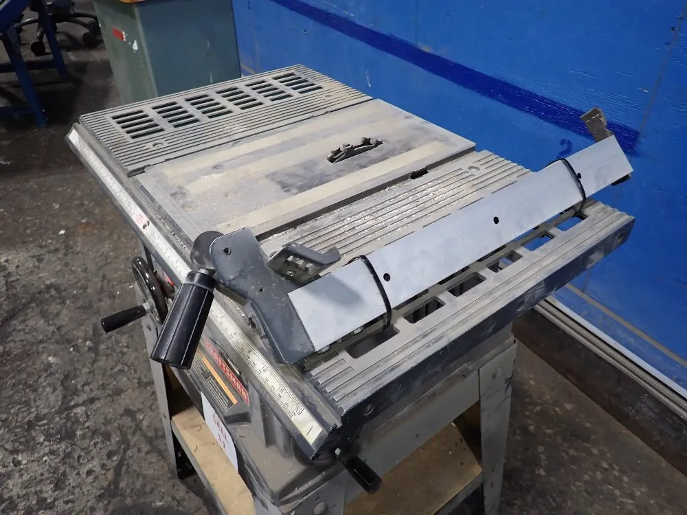 Craftsman 10" Table Saw - 137.221960