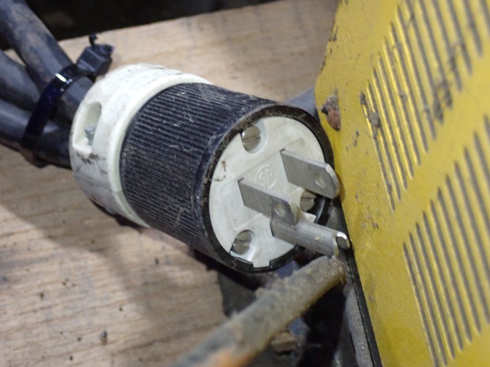  Hot Glue Applicator