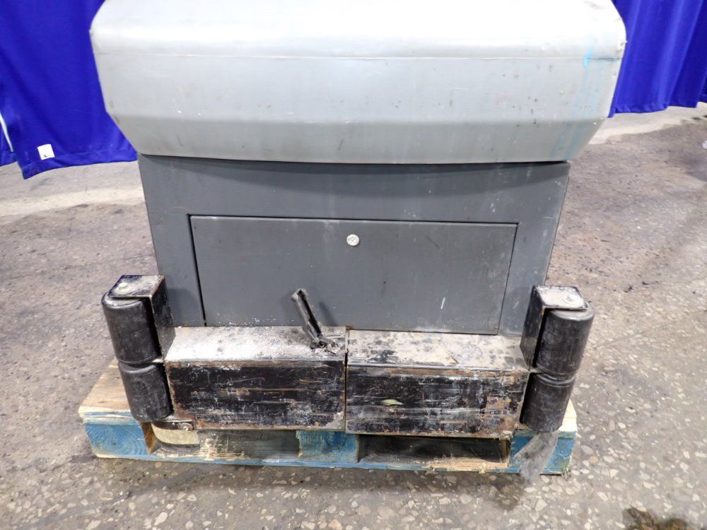 Advance Machine Company 44" Floor Scrubber - 280hp