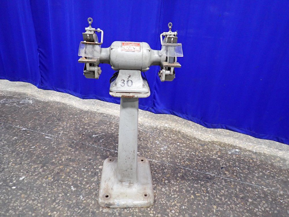 Dayton 7" Wheel Bench Grinder - 1z707