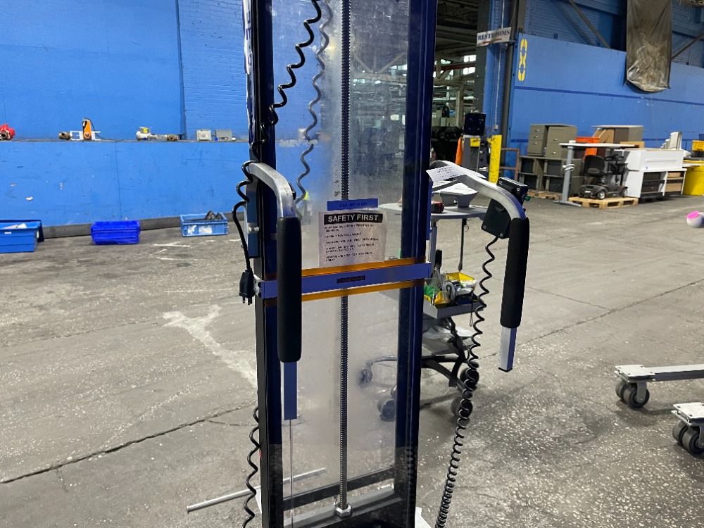 Alumalift Lift