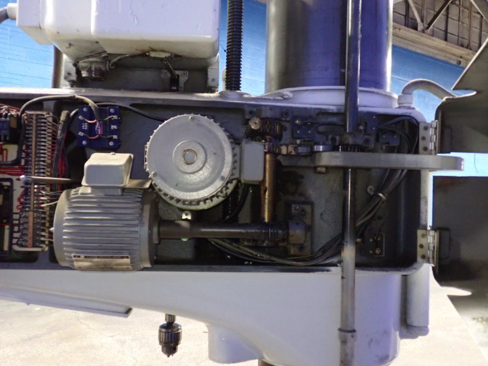 Ikeda 1979 Ikeda Rm1575 Radial Drilling Machine