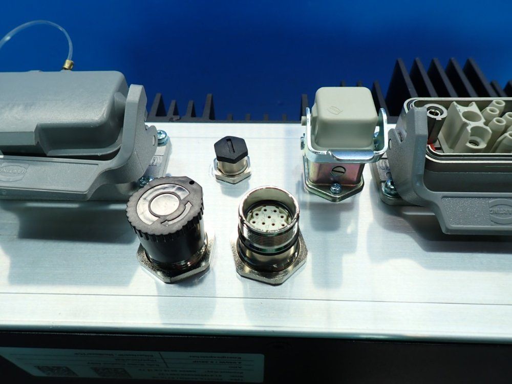 Sew Eurodrive Movipro Drive & Application Controller - Phc21a-a075m1-e31a-00