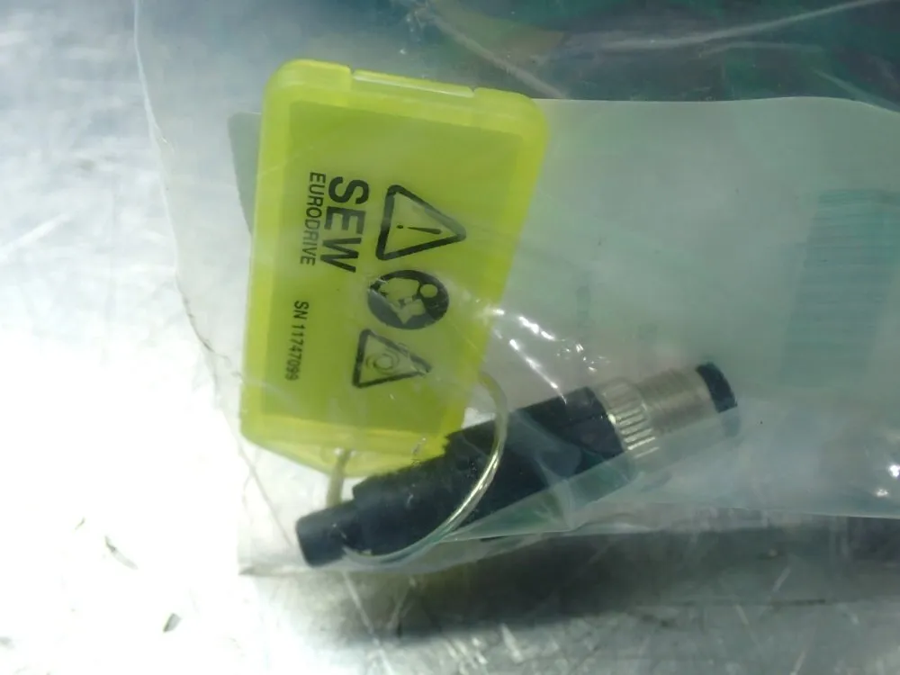 Sew Eurodrive Movipro Drive & Application Controller - Phc21a-a075m1-e31a-00