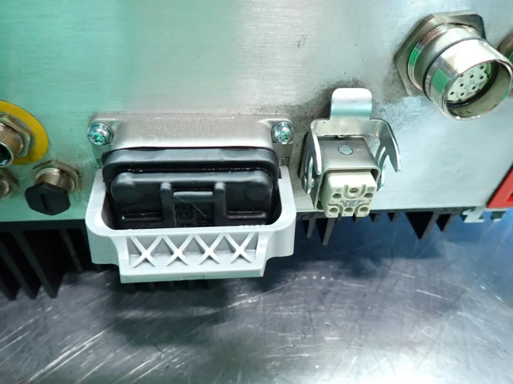 Sew Eurodrive Movipro Drive & Application Controller - Phc21a-a075m1-e31a-00