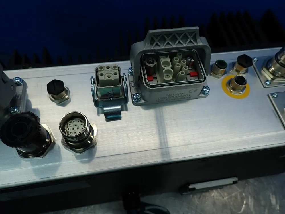 Sew Eurodrive Movipro Drive & Application Controller - Phc21a-a075m1-e31a-00